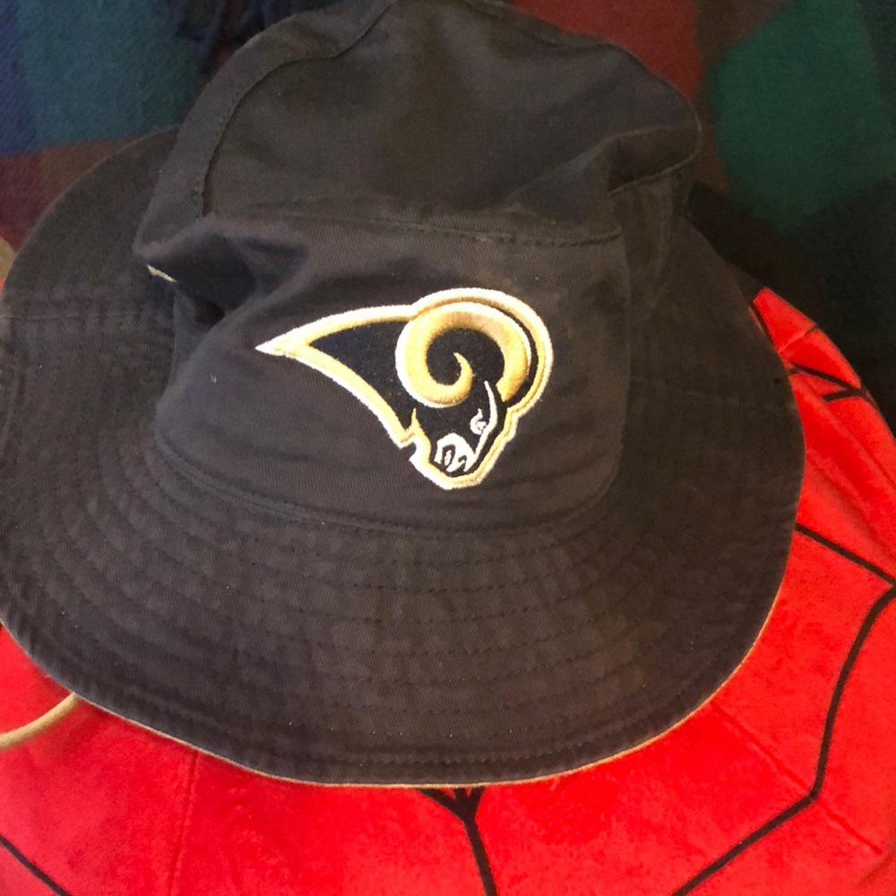 Lot of new era baseball hats